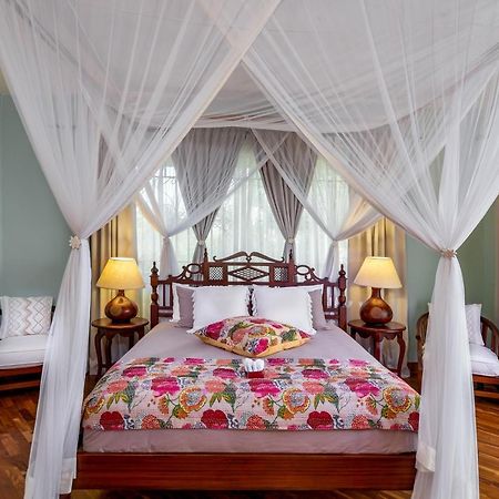 Ewaange - A Casa Mia Bed & Breakfast Kampala Luaran gambar