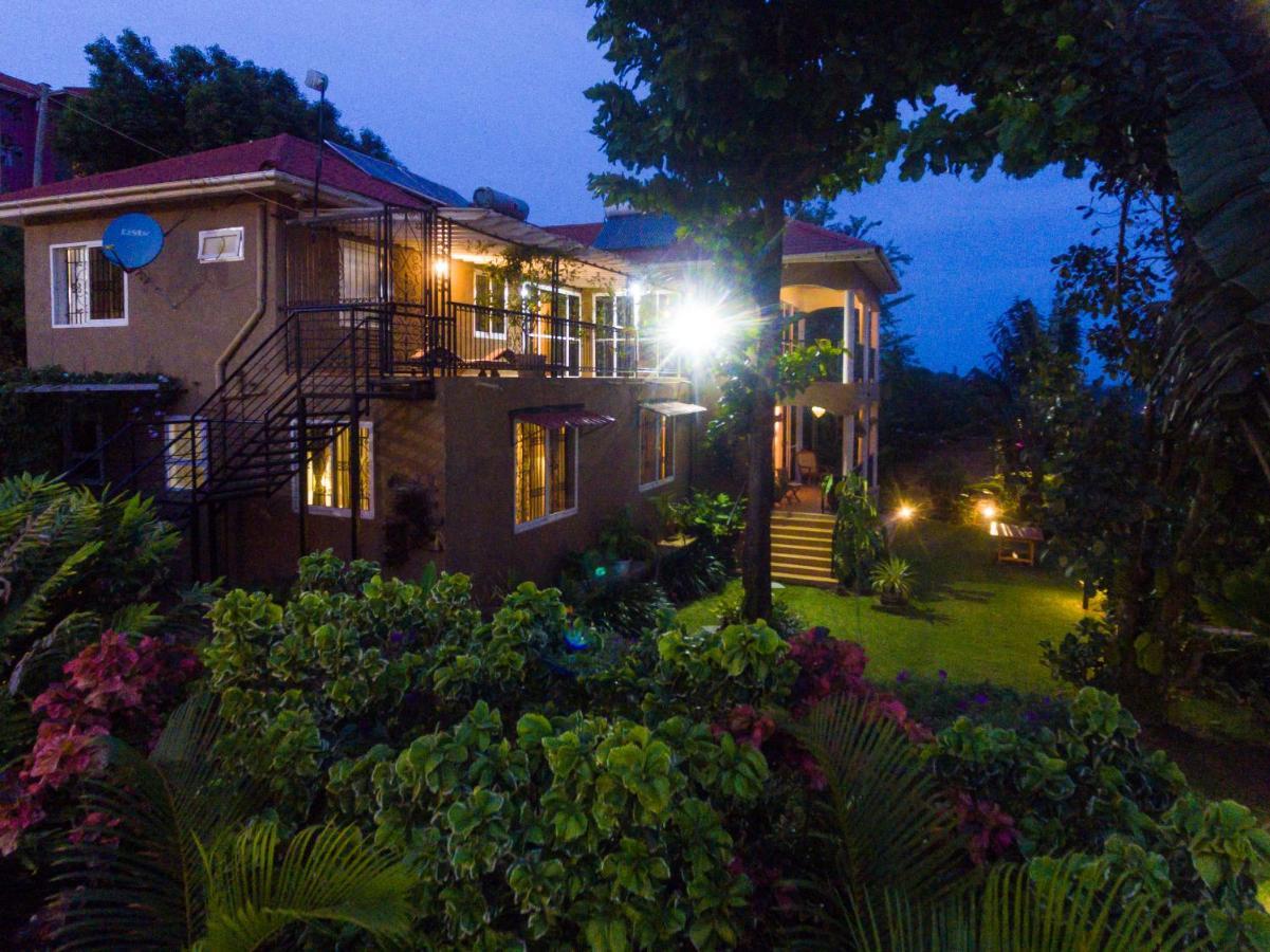 Ewaange - A Casa Mia Bed & Breakfast Kampala Luaran gambar